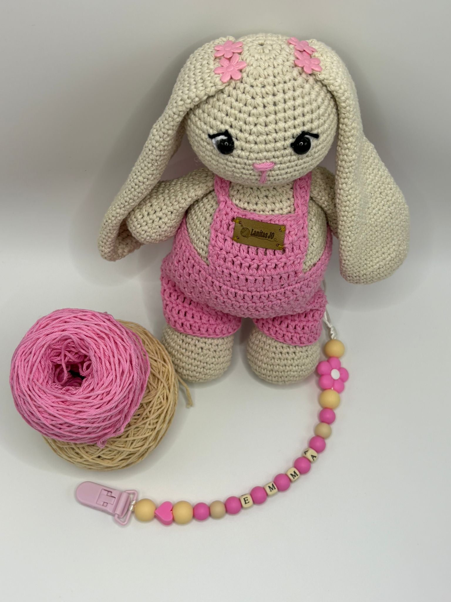AMIGURUMI - CONEJITO ROSA