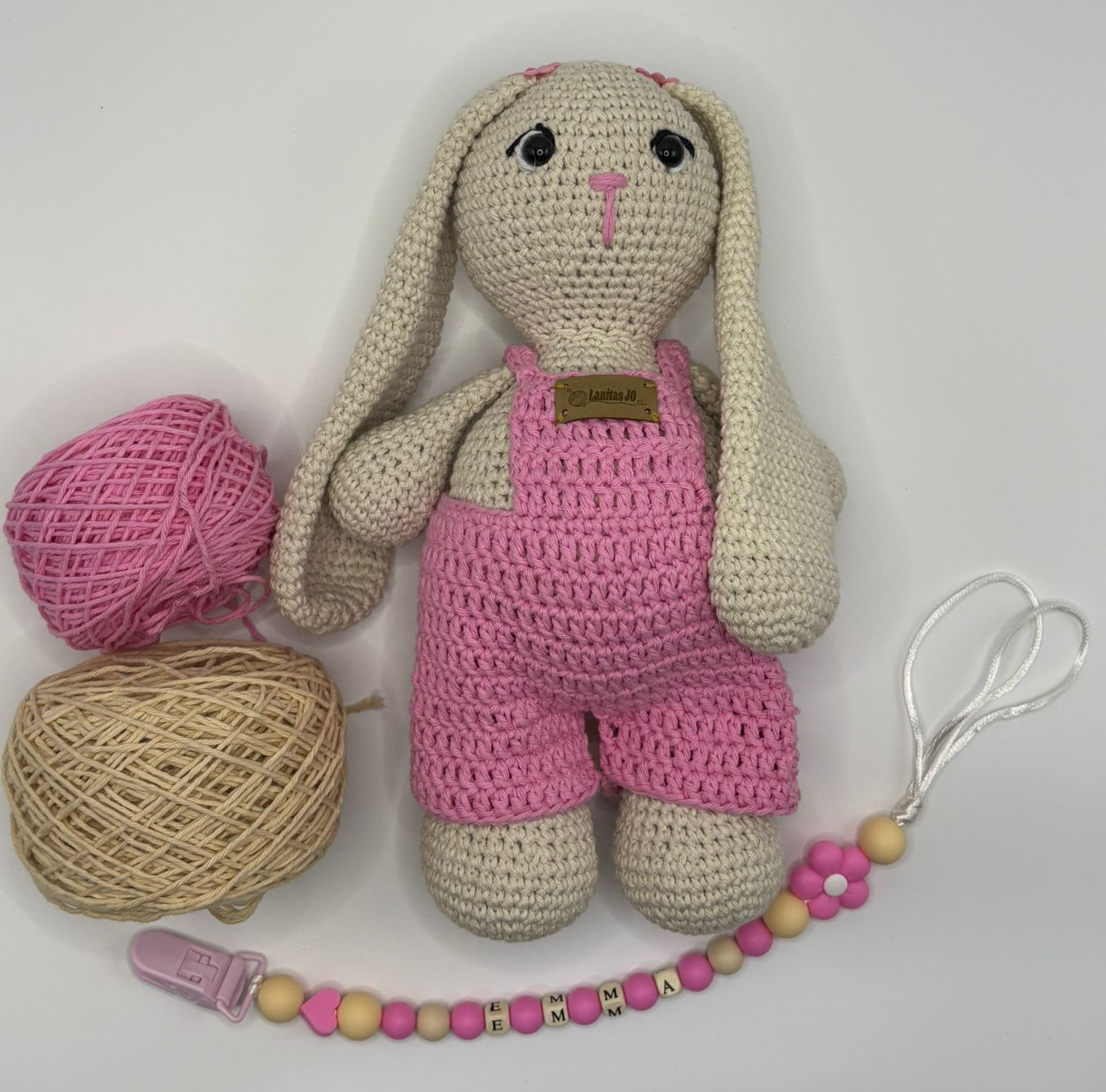 AMIGURUMI - CONEJITO ROSA